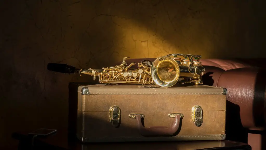 How to clean an alto saxophone?