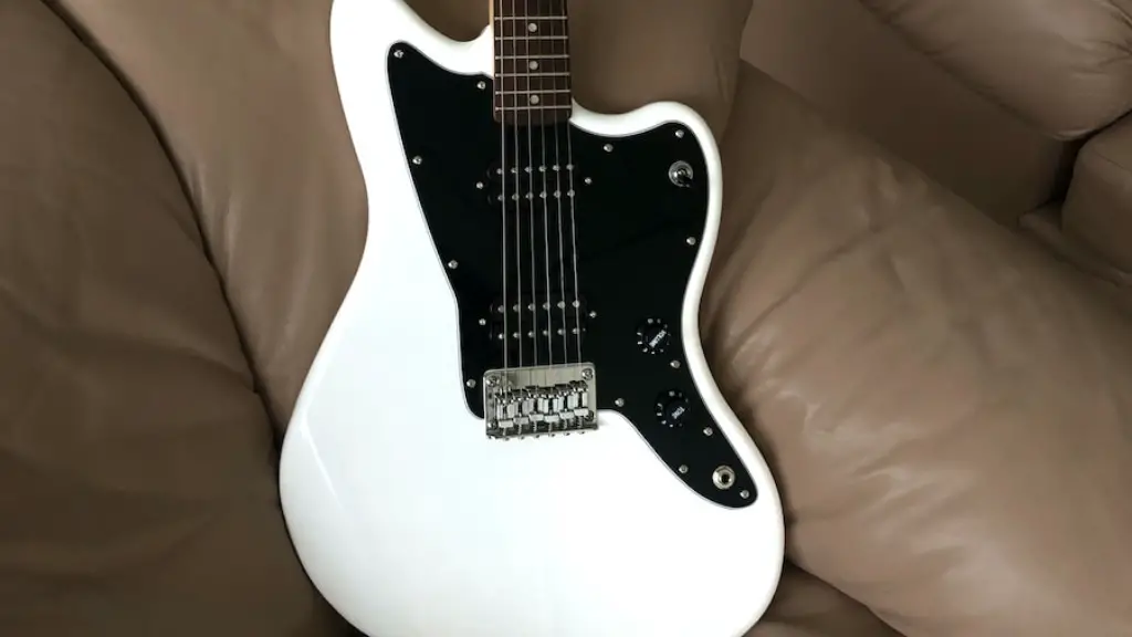 How to paint electric guitar body