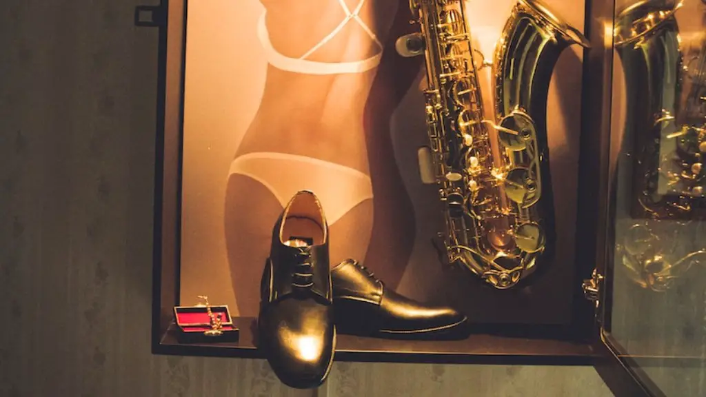 How much is it to rent a saxophone?